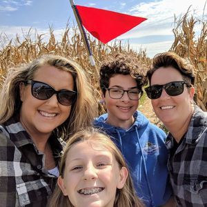 Meet your Posher, Joy